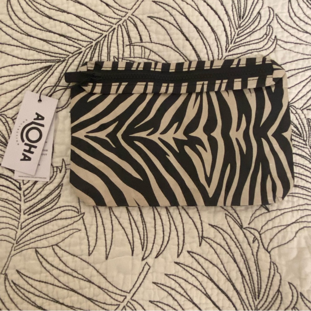 Aloha Collection, Eye of the Tiger NWT